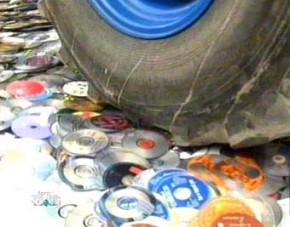 Сотрудники брянского ОБЭП объявили войну пиратской продукции