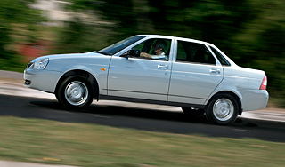"����" ��������� � BMW � Toyota