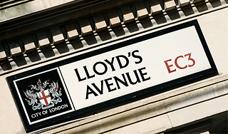 ������ ������ ����� ����� Lloyds