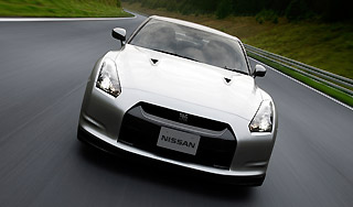 ������� ���������� ���� Nissan GT-R
