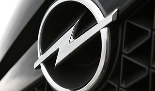 Opel �������� ��������� � Magna