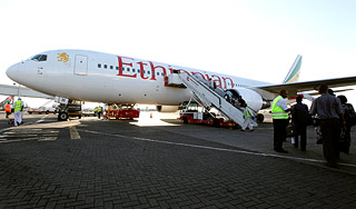 � Boeing-737 ������� ����� � ����