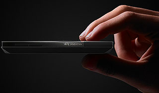 ����� �������� HTC ����� ������������