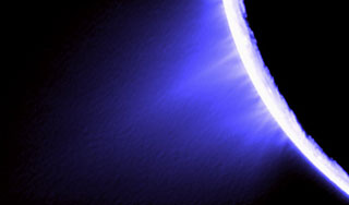 Cassini ����� ����� ��� ��������� �����