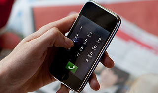 �������� iPhone 5 ������ � ����