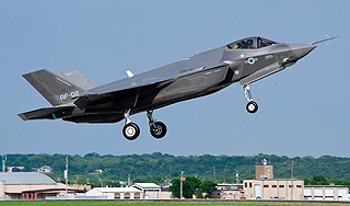 ������������ F-35 ������� � ������ � �-50