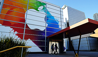 Apple �������� ������ ��� ��������