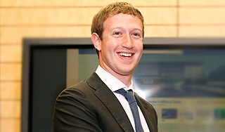 ����� Facebook ���� ������ "����" Google