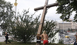 FEMEN ������� �� ����� �� �������
