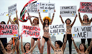 FEMEN ������� ������������� ���� � ������
