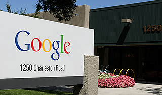 Google ���������� ��������� $50 ����