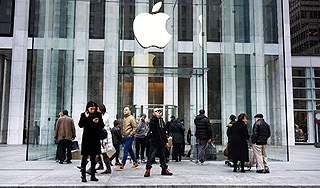 Apple �������� ������ iPhone �� �����
