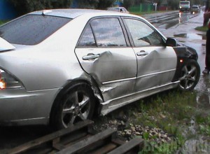 Скорость, обочина, забор, пешеход Toyota Altezza на месте ДТП