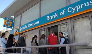 ��������� Bank of Cyprus �������� 50%