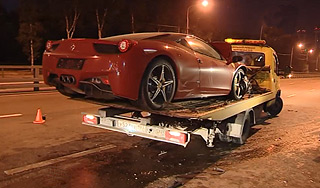 ������ �� Ferrari ��������� �� 4 ��������