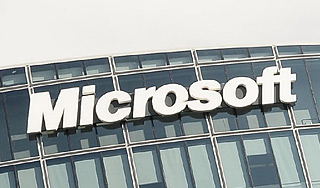 Microsoft �������� ���������� Google Glass