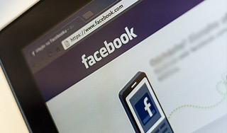 Facebook ������� ������ � �������� �������