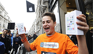 Apple ������ ������ �� �������� iPhone