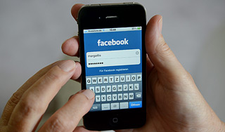 �������� 2 ��� ������� �� Facebook � Gmail