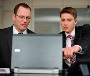 Роскомнадзор начал охоту на мат в СМИ Роскомнадзор начал охоту на мат в СМИ