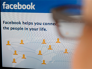 Facebook ���������� �� ��������� �����