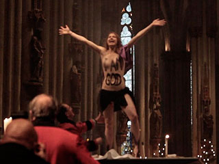 Femen ������ ��� ���� �� c������ � ��������