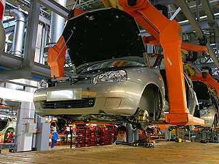 "�������" �������� ������ �������� Renault