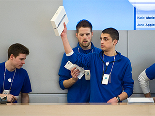 Apple ���������� ����������� ����� �������