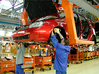 "АвтоВАЗ" уволит 25 тысяч сотрудников "АвтоВАЗ" уволит 25 тысяч сотрудников