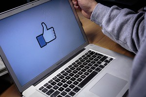 ������� Facebook ����� �� 12 ���� ��������