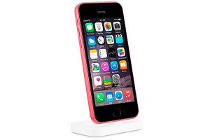 Apple "��������" �������� ����� iPhone
