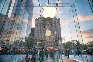 Apple �������� iPhone ��� ������