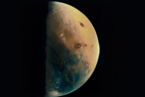 NASA �������� 11 ��� �� ����� �� 8 �����