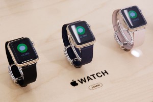 ������� Apple Watch ����� �� 90%