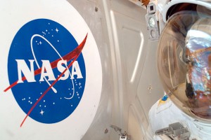 NASA �������� ������ �� ������ $490 ���