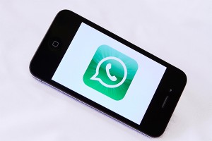 ���������� ��������� Google � WhatsApp