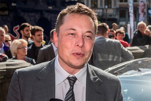 ����� Tesla ������� �������� Apple