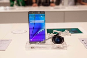 Samsung Galaxy �������� ��������� � ������