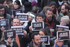 Charlie Hebdo ������� "���������" ����� � ��������
