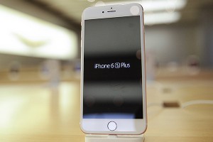 Apple ��������� iPhone � ������ �����
