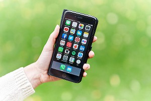 Apple ������ ��������� trade-in ��� iPhone