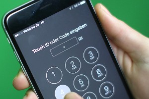 ��� ������� Apple �� ������ iPhone