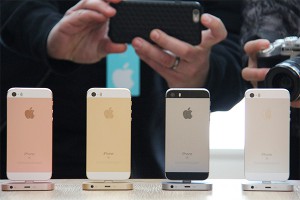 ��������� ���� �� iPhone SE ��� ������