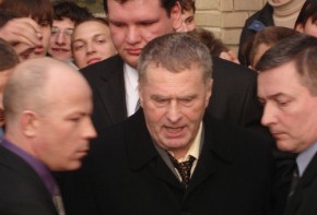 Жириновский ответит за избиение Храмченкова Владимир Жириновский со своими бойцами